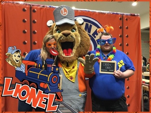 Lenny at The Worlds Greatest Hobby on Tour in St Paul MN on February 6-7 2016 Lenny at The WGH on Tour in St Paul MN on February 6-7 2016