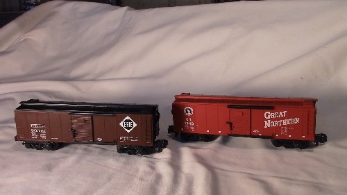 Liones American Flyer Erie Steam RailSounds Boxcar  American Flyer Great Northern Steam RailSounds Boxcar CASG Product Review Image