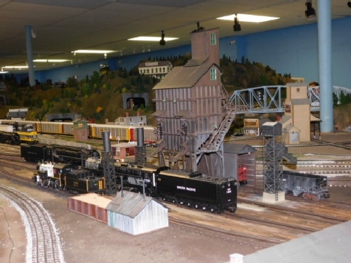 The layout included operating train accessories at the October 2016 Open House for the NLOE Lionel Club Ambassador