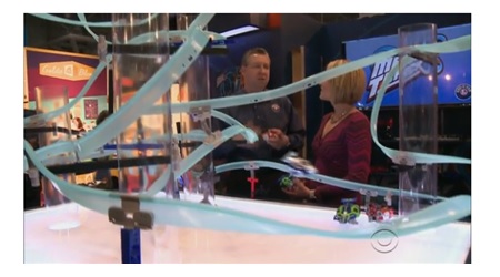 Lionels Booth shows CBS News Mega Tracks 