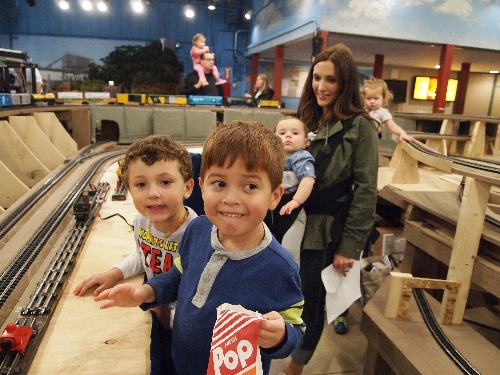 CLRC Lionel Club Ambassador creates fun for the family at the October 2016 Open House  Lots of fun for the family at the Chicagoland Lionel Railroad Club Lionel Club Ambassador Open House in October 2016