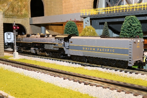 Lionel Club Ambassador CLRC points out the backup light detail in the review of the Union Pacific LionMaster TMCC 4-6-6-4 Challenger 3976 6-38023 Image points out backup light detail in the review of the Union Pacific LionMaster TMCC 4-6-6-4 Challenger 3976 6-38023 by the Chicagoland Lionel Railroad Club Lionel Club Ambassador