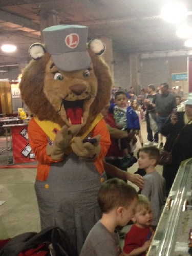 Lenny Runs the Train at The Worlds Greatest Hobby on Tour March 5 6 2016 Lionel Trains attends WGHoT Event in Kansas City MO with Lenny