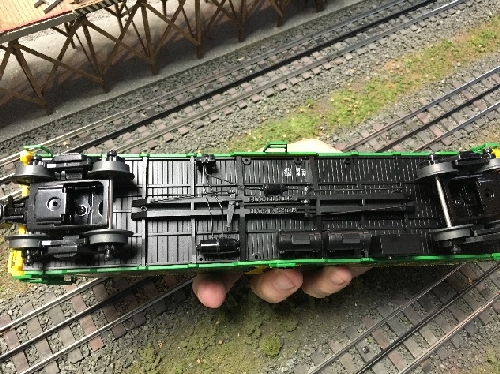 Nassau Lionel Operating Engineers Lionel Club Ambassadors reviews the underside details of the Nathans 100 yrs Anniversary Reefer 83163 6-58266 The underside details of the Nathans 100yrs Anniversary Reefer 83163 6-58266 from the review by NLOE Lionel Club Ambassadors