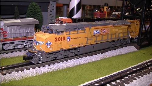 Chicagoland Lionel Railroader Club ES44AC Locomotive Video Review Image