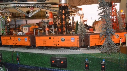The Pacific Fruit Express Vision Reefers 3-Pack 6-83545 reviewed by the Toy Train Operating Society Southern Pacific Division Lionel Club Ambassador Toy Train Operating Society Southern Pacific Division Lionel Club Ambassador Image from the video review of the Pacific Fruit Express Vision Reefers 3-Pack 6-83545