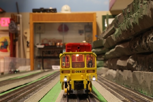CLRC product review of Lionel Trackmobile 6-28448 stating the perfect piece of equipment for the Lionel operator who has light manufacturing on their layout Chicagoland Lionel Railroad Club product review of Lionel Trackmobile 6-28448 stating the perfect piece of equipment for the Lionel operator who has light manufacturing on their layout