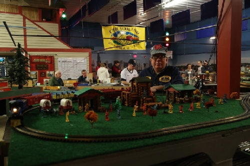 Club Ambassador Chicagoland Lionel Railroad Club Open House March 2016 Diorama with Lincoln Logs Lincoln Logs Diorama at the Club Ambassador to Lionel Trains CLRC Open House March 2016