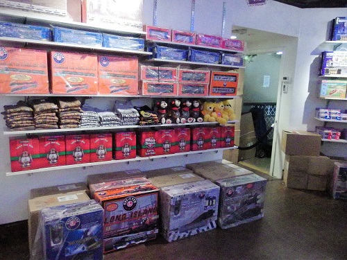 The museum annex includes a gift shop where transit and transportation items are ready to be part of a railroad empire Available museum annex gift shop are Lionel Ready-to-Run Train Sets and Accessories which are ready to be part of a new railroad empire