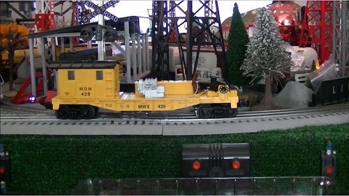 Image from the TTOS Southern Pacific Division Video Review of the Lionel 6-82265 MOW Welding Car